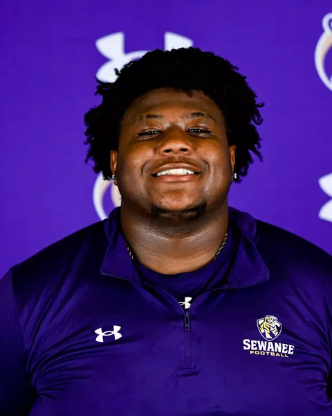 Elijah Echols