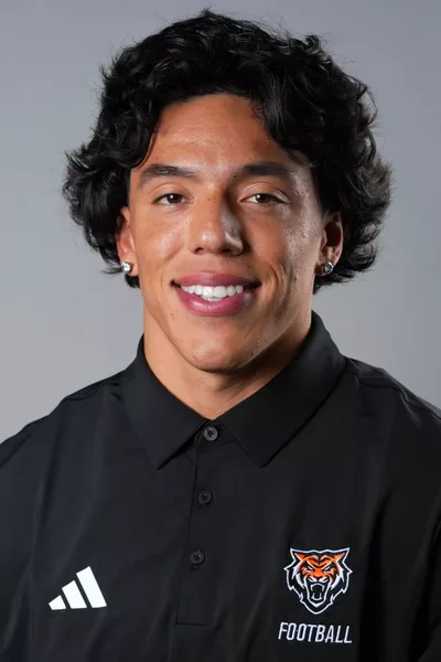 Elijah Aragon